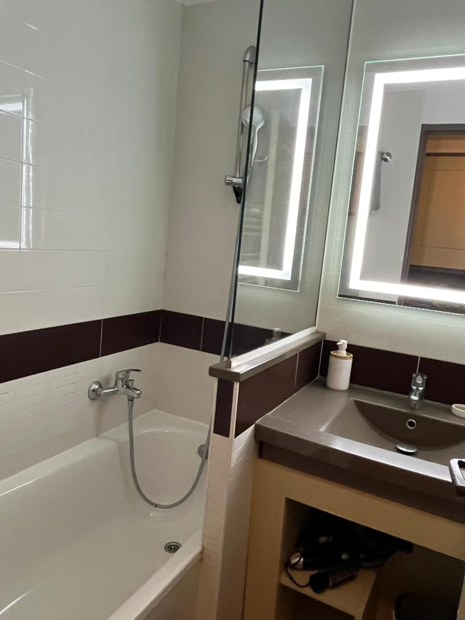 Superbe Appartement Une Chambre Vue Mer Piscine Tennis Канны Экстерьер фото